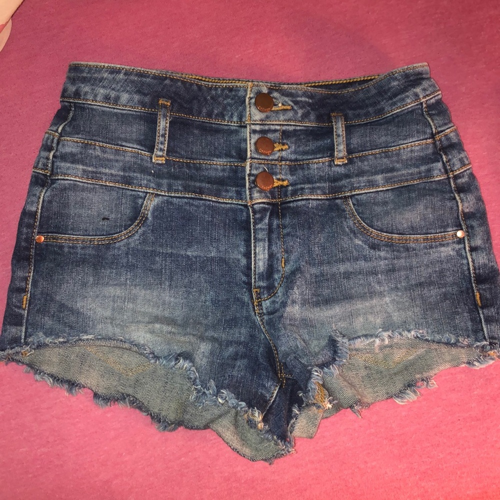 Light wash high waisted jean shorts